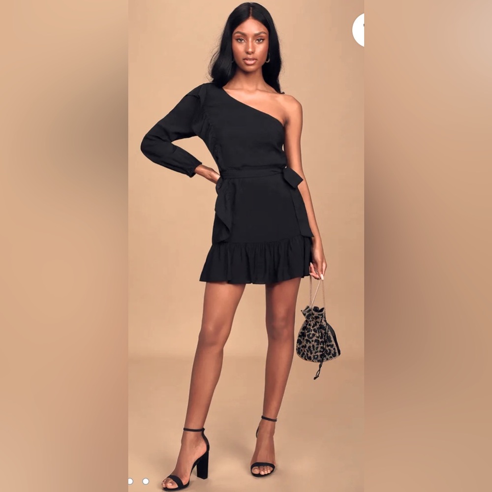 NWT $79 Lulus Weekend Wonder Ruffle One-Shoulder Minidress